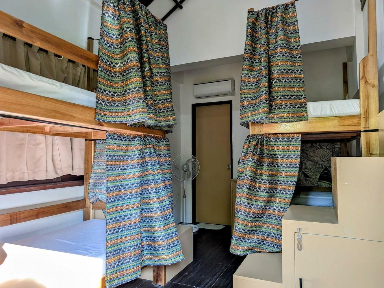 Ilakai Hostel, General Luna