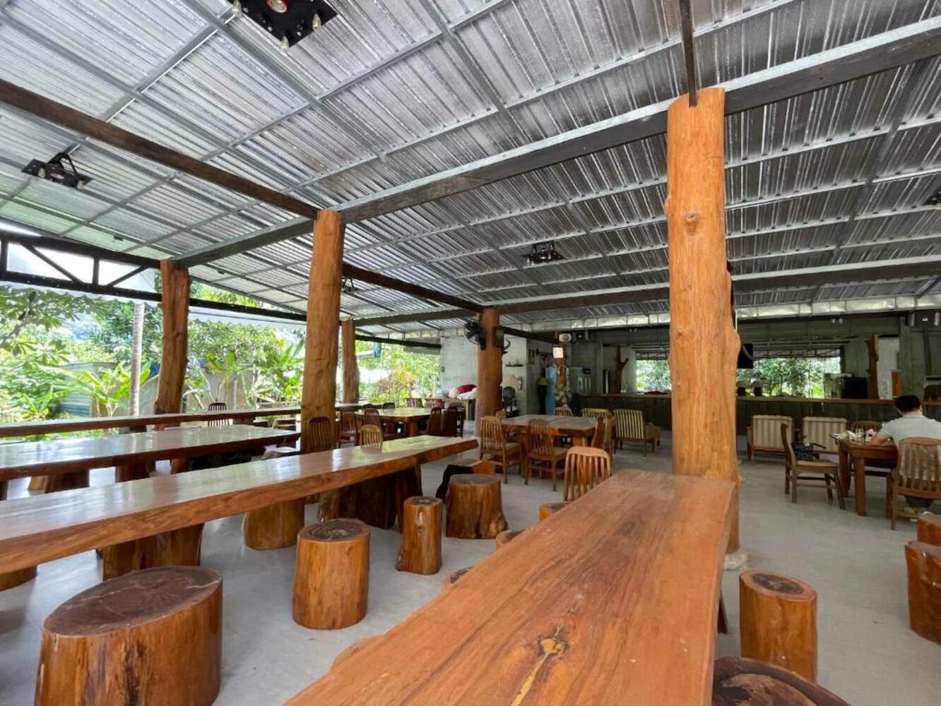 The Camper Lodge, Khao Sok
