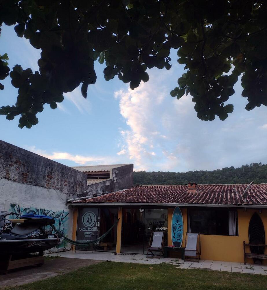 Waterman Surf Camp Hospedagem E Escola De Surf, Kitesurf, Sup Em, Florianópolis