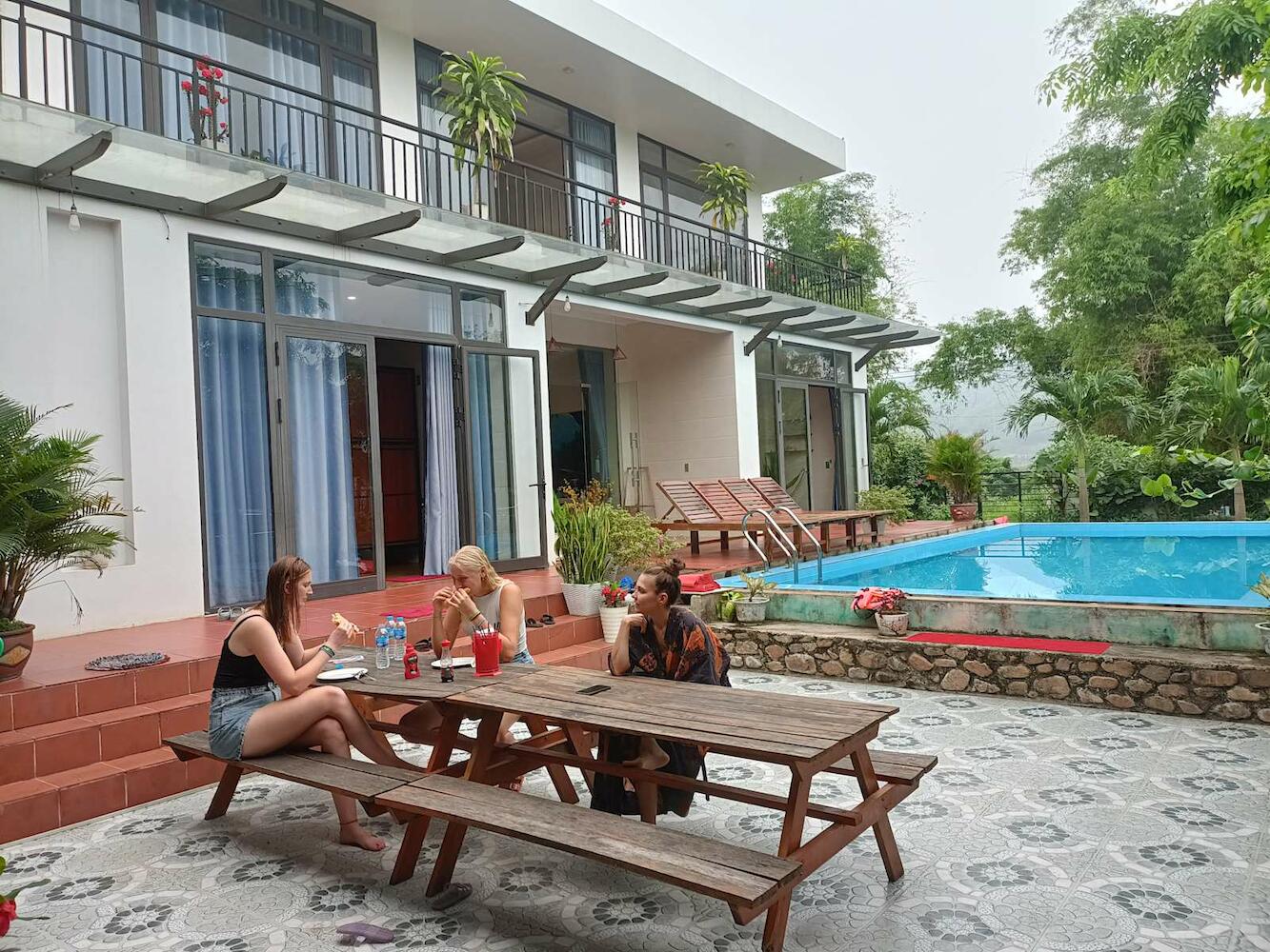 Hugo Homestay, Phong Nha