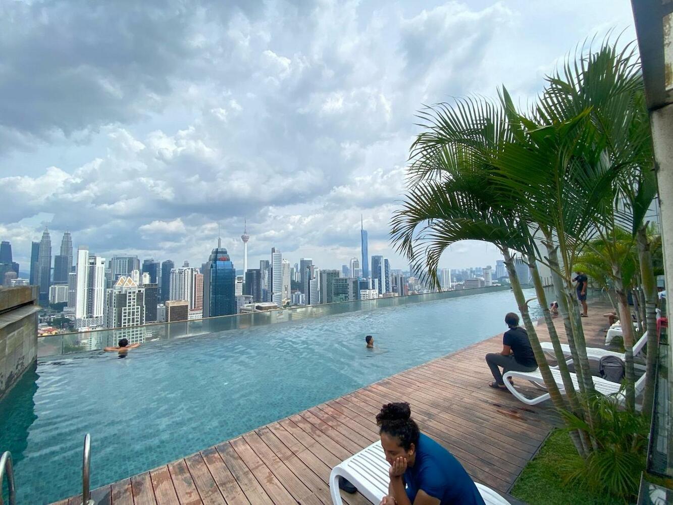 Skypool Kl Free Infinity Pool Over, Kuala Lumpur