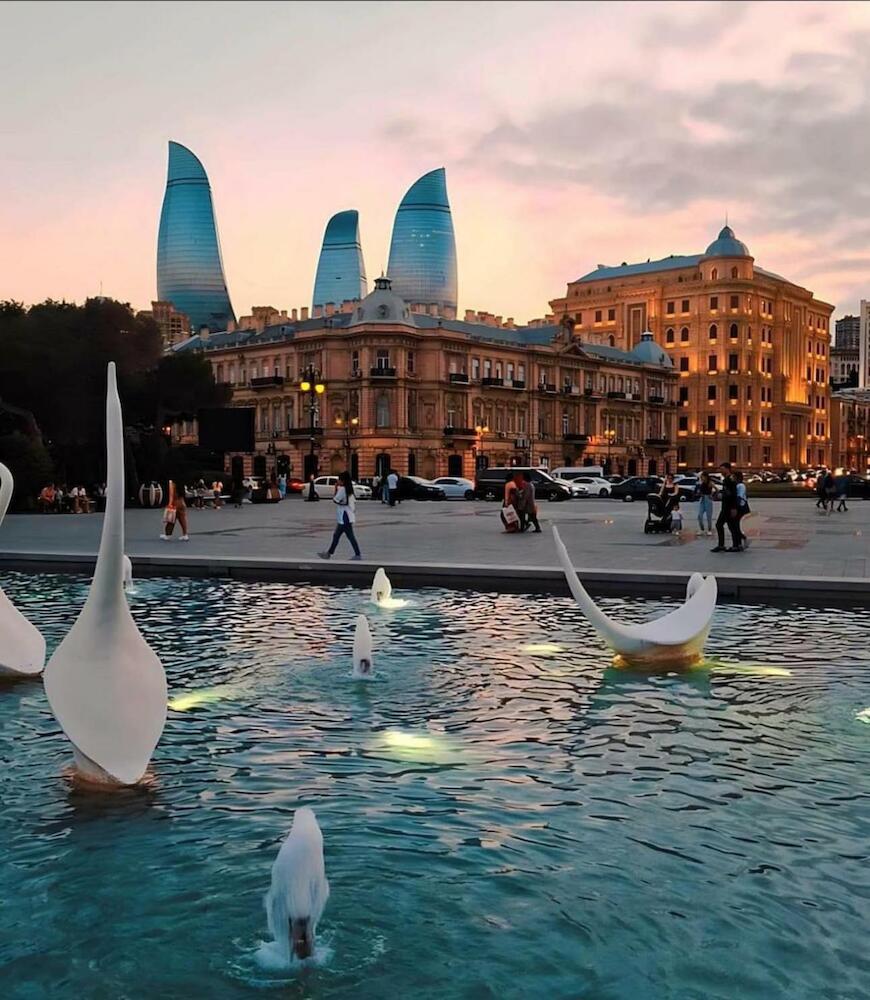 Eminera Sweet Home, Baku