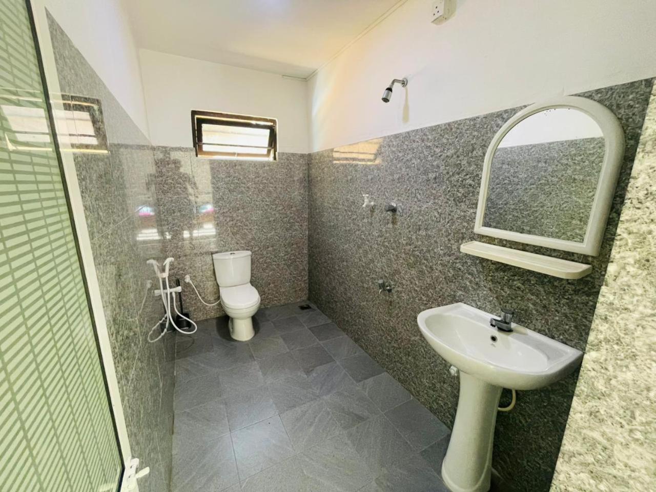 Berg House Hostel, Mirissa