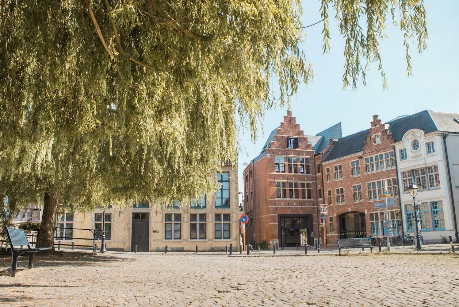 HI - Gent Hostel De Draecke