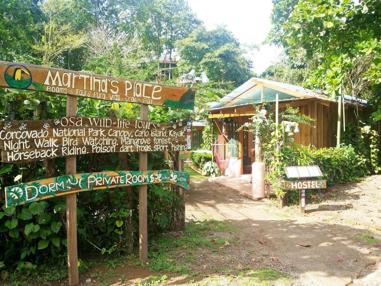 Martina's Place, Bahía Drake