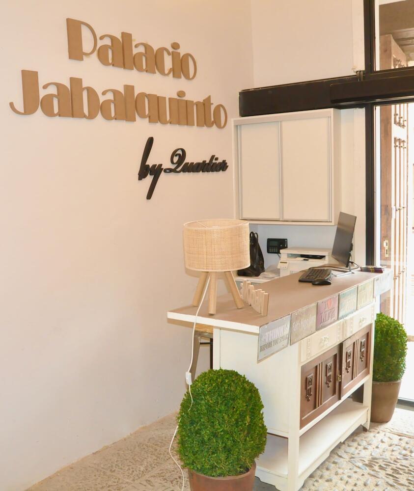 Quartier Leon Hostel Jabalquinto, León