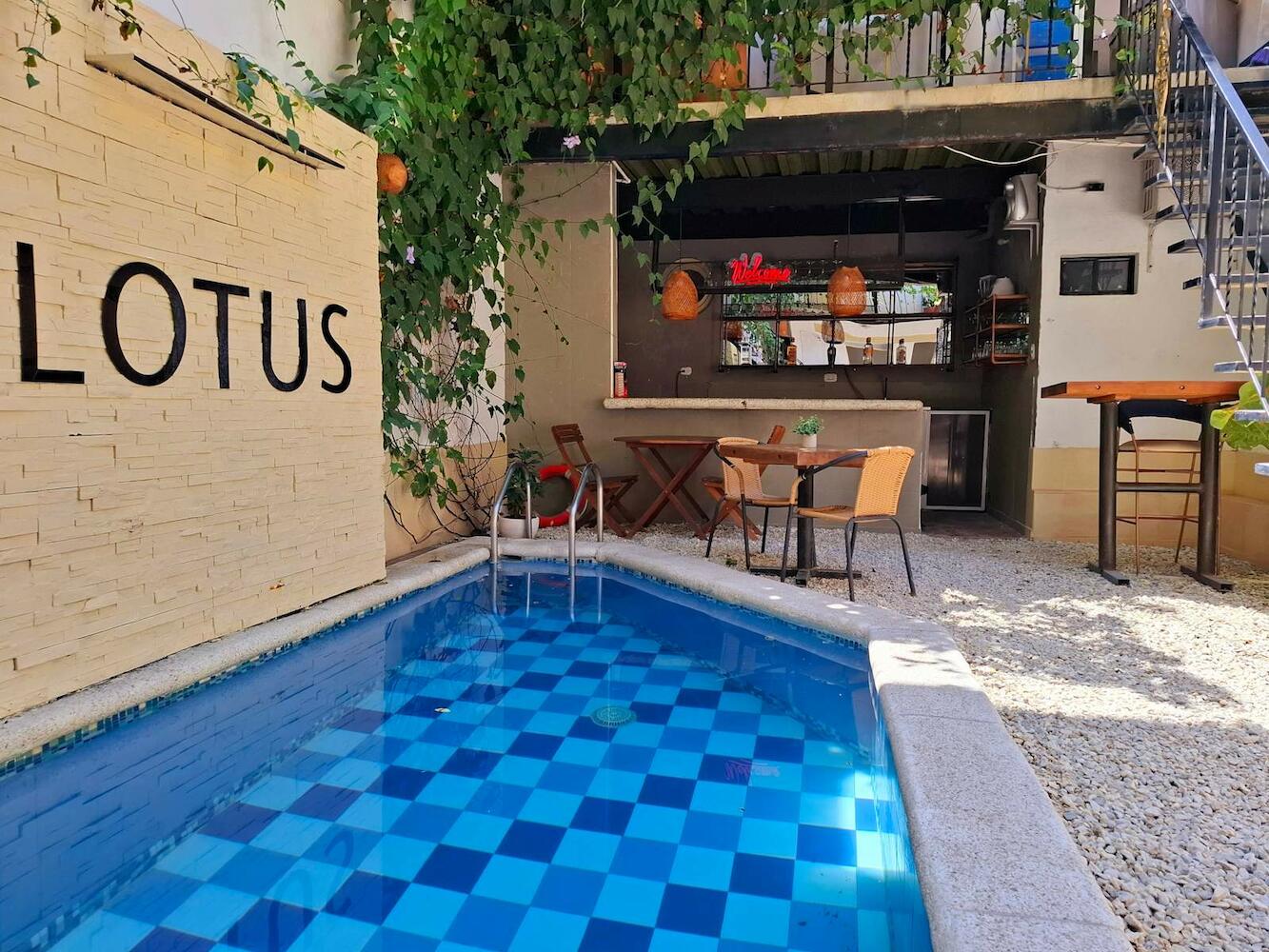 Lotus Central, Santa Marta