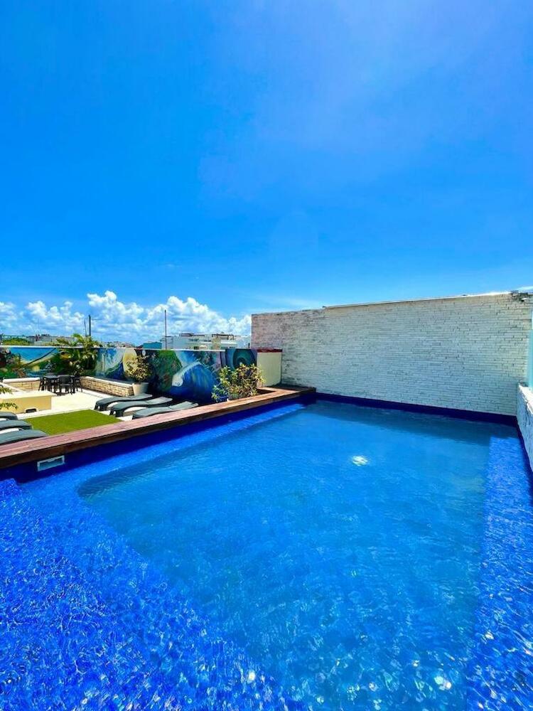 We playa Hotel-Hostel