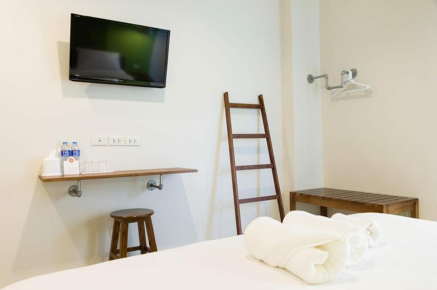 Krabi Pitta House, Krabi