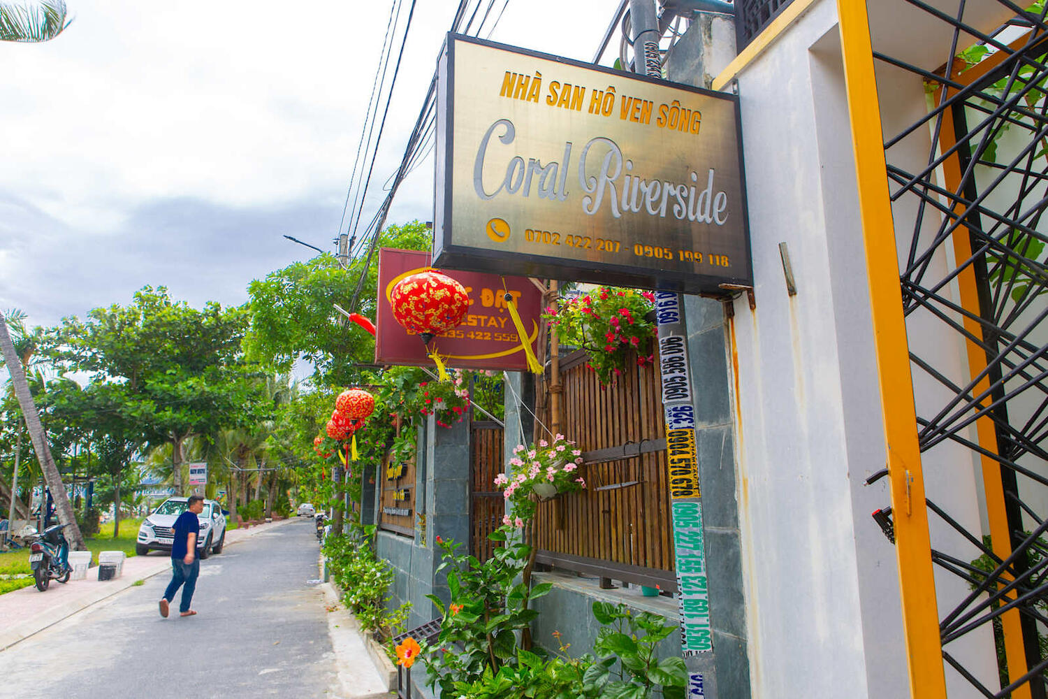 Coral Riverside:Where the river meets the sea