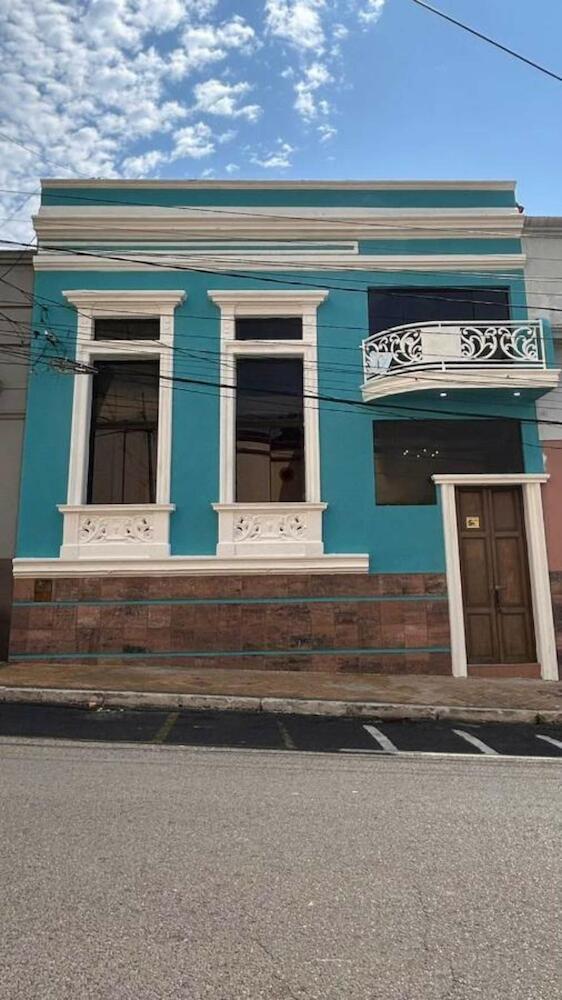 Patagonia Hostel, Asunción