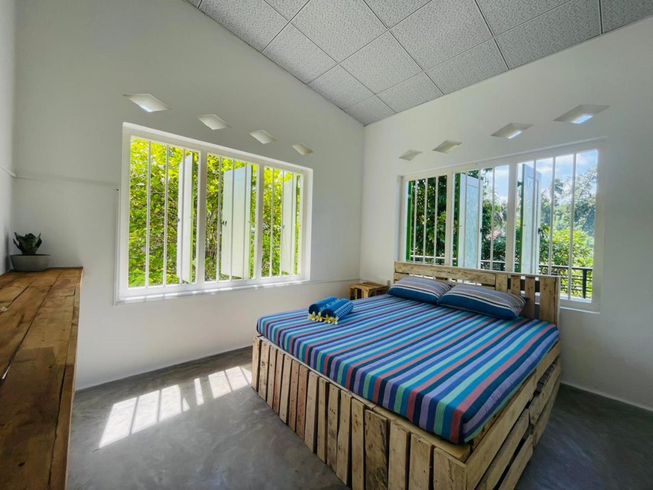 Berg House Hostel, Mirissa