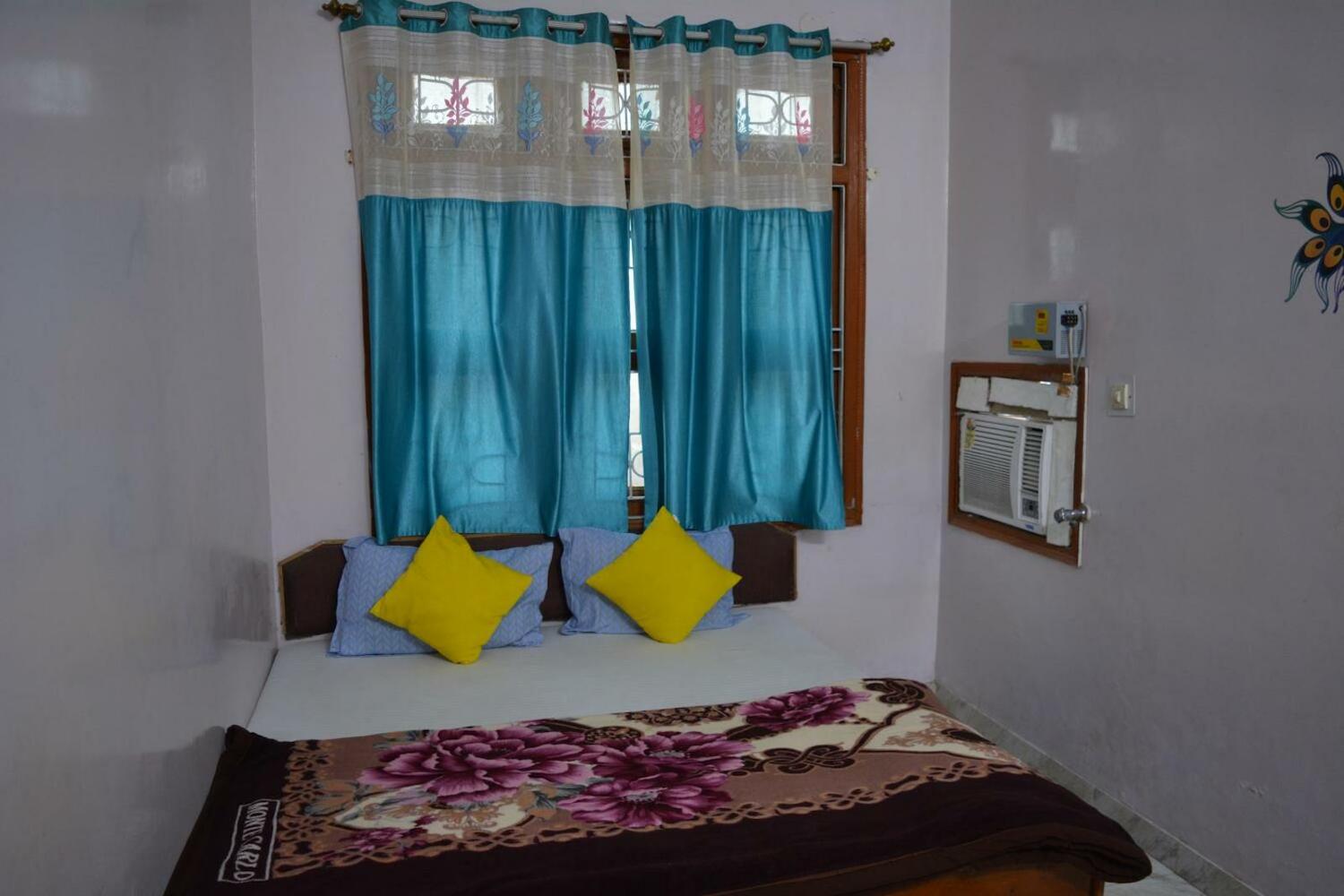 Hostel shivshakti khajuraho, Khajurāho