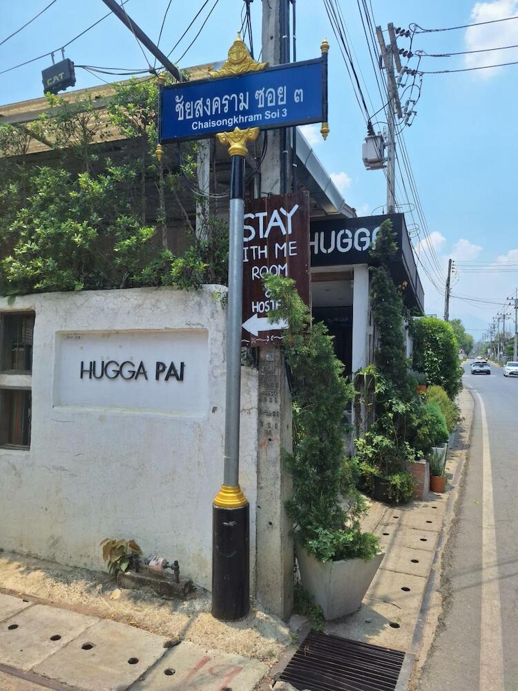Stay With Me In, Pai