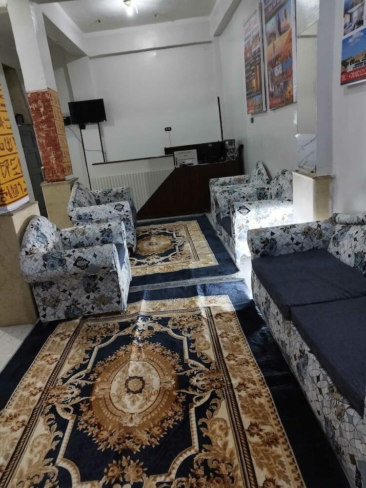 Grand Square Hostel