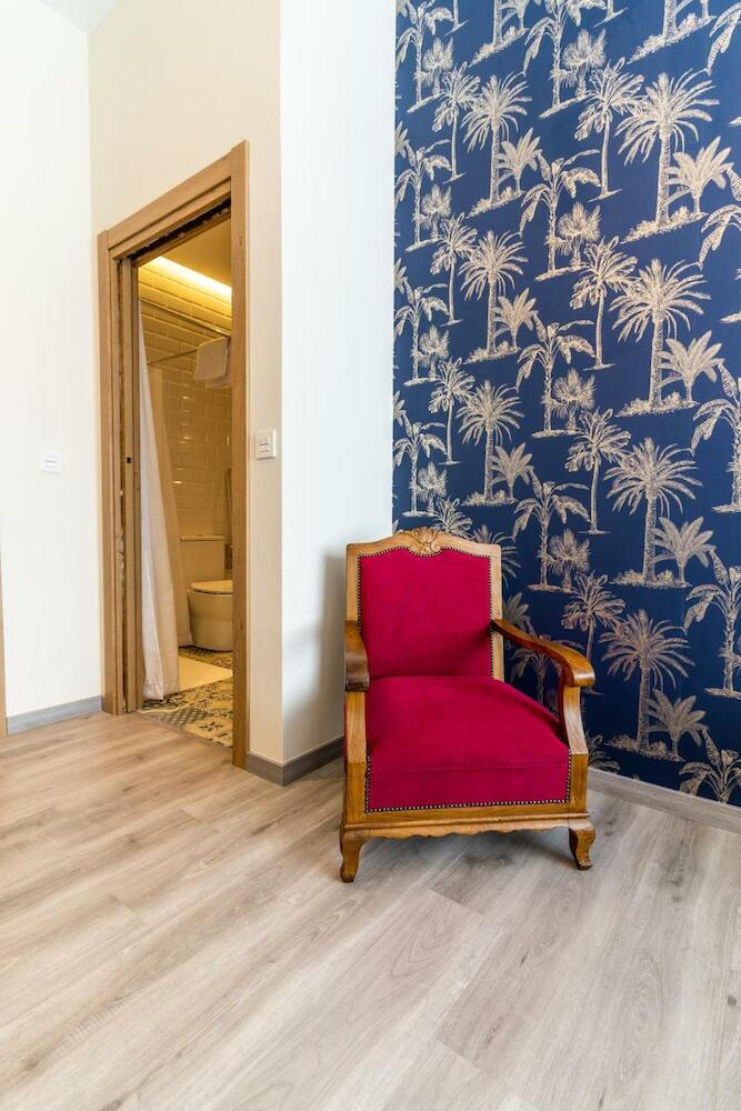 Four Rooms Hostel, Lugo