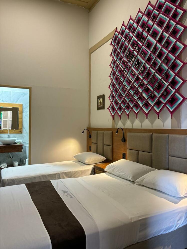 Reviver Hostel, São Luís