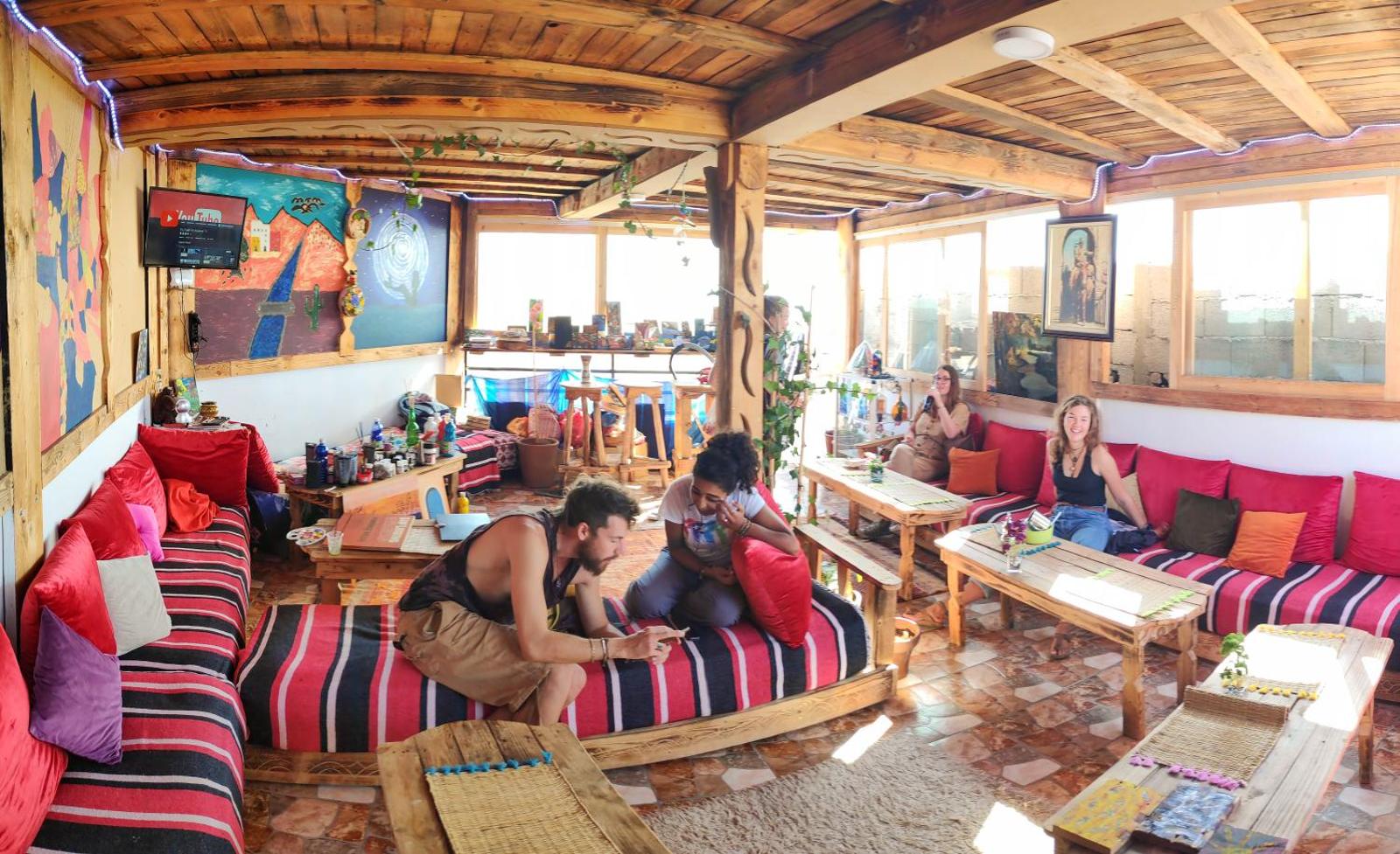 Tayought Surf House