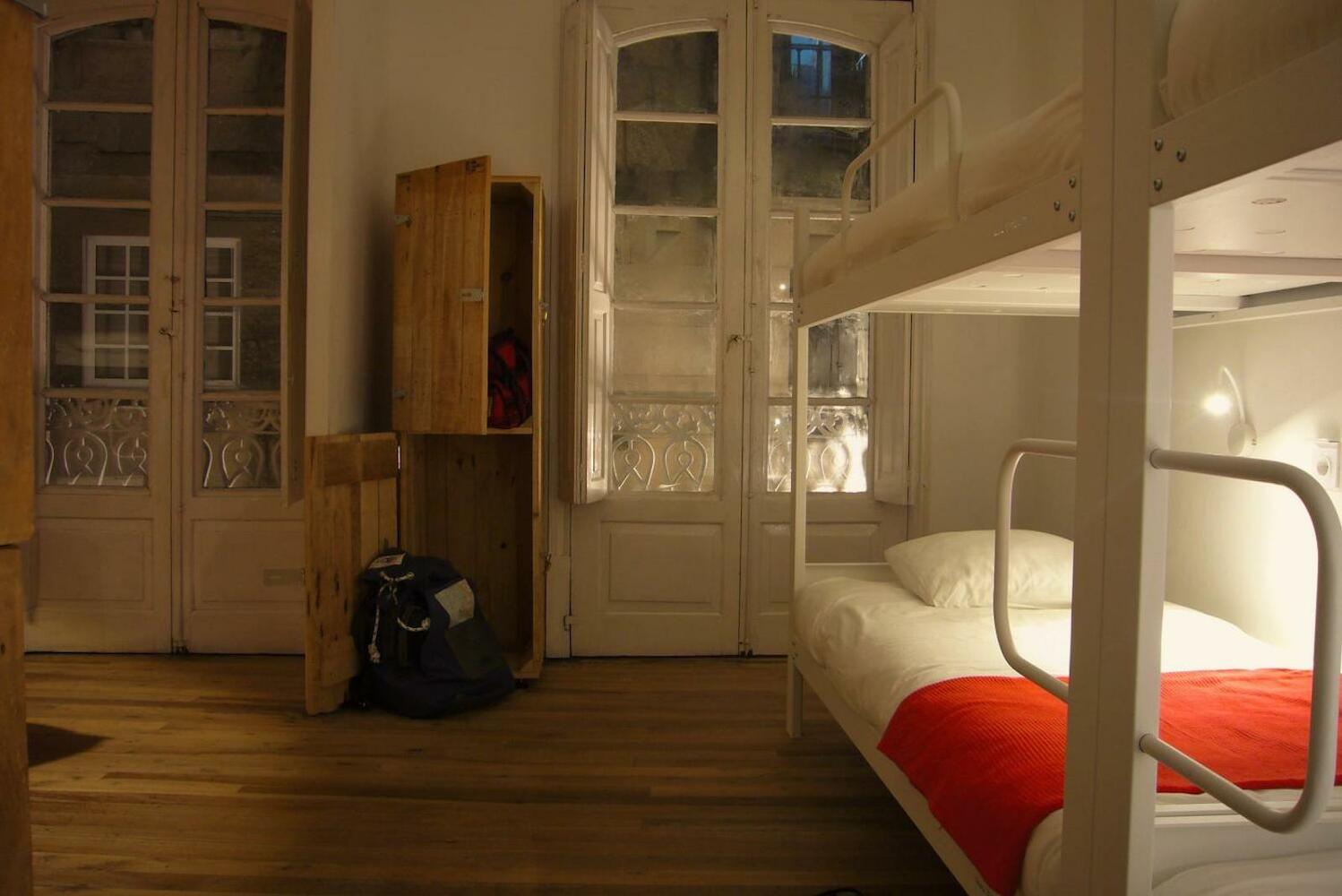 Slow City Hostel