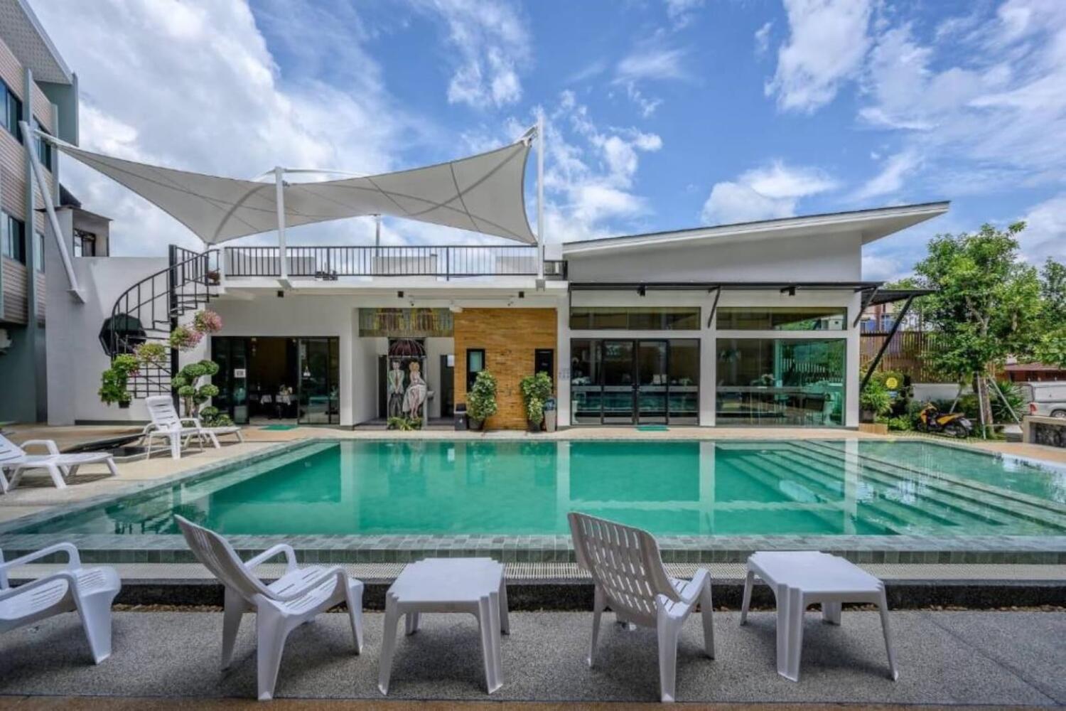 Phuket Airport Place