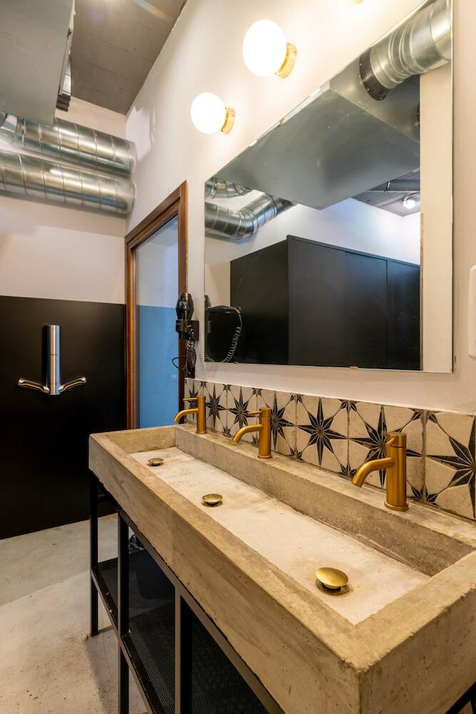Black Swan Hostel, Granada