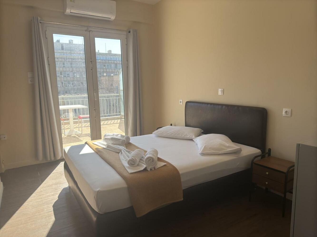 Athens International Youth Hostel