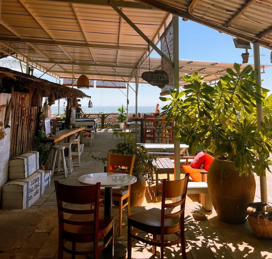 EVA HUT Mui Ne Beach Hostel, Mui Ne