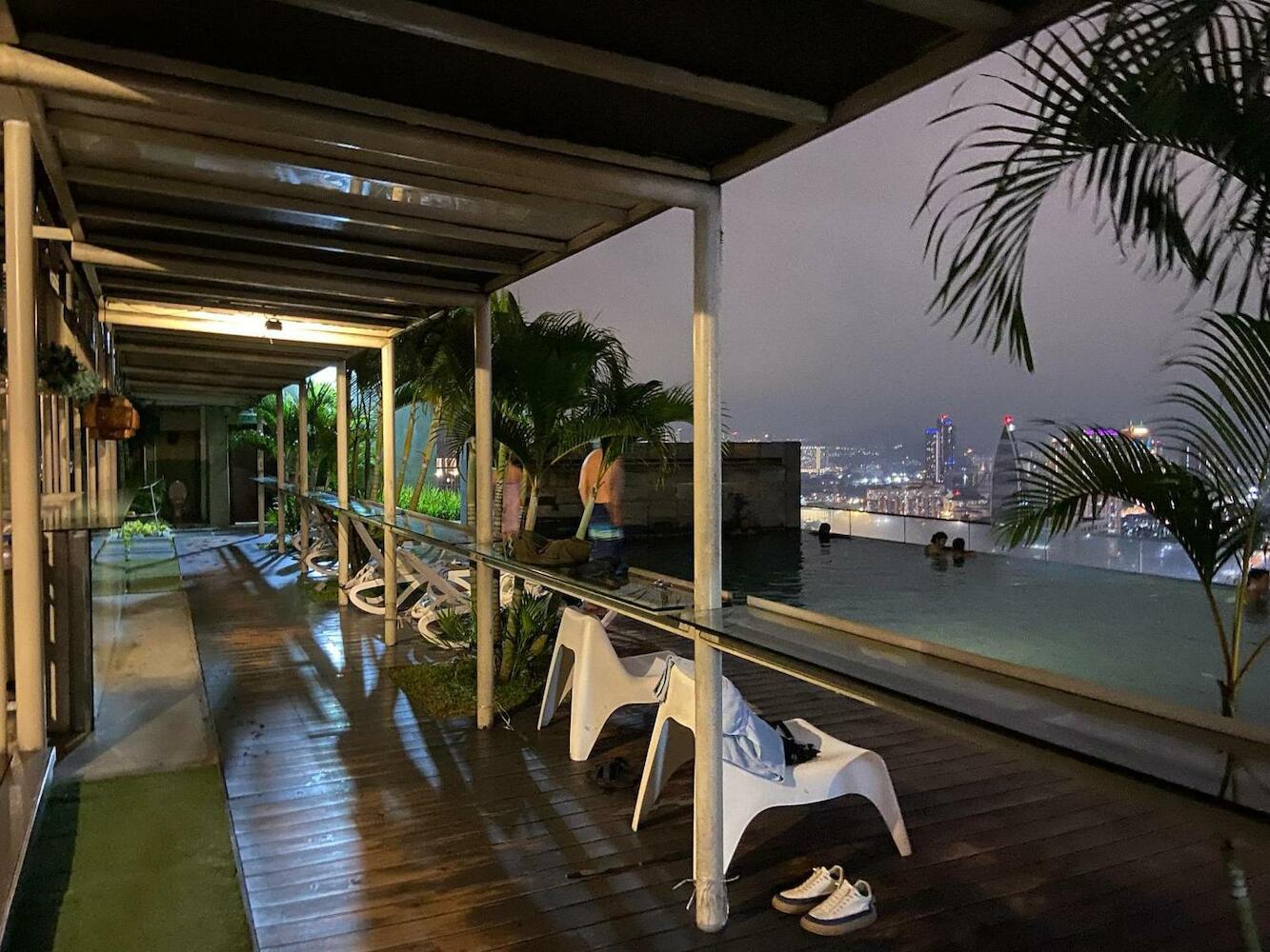 Infinity Pool Hostel, Kuala Lumpur