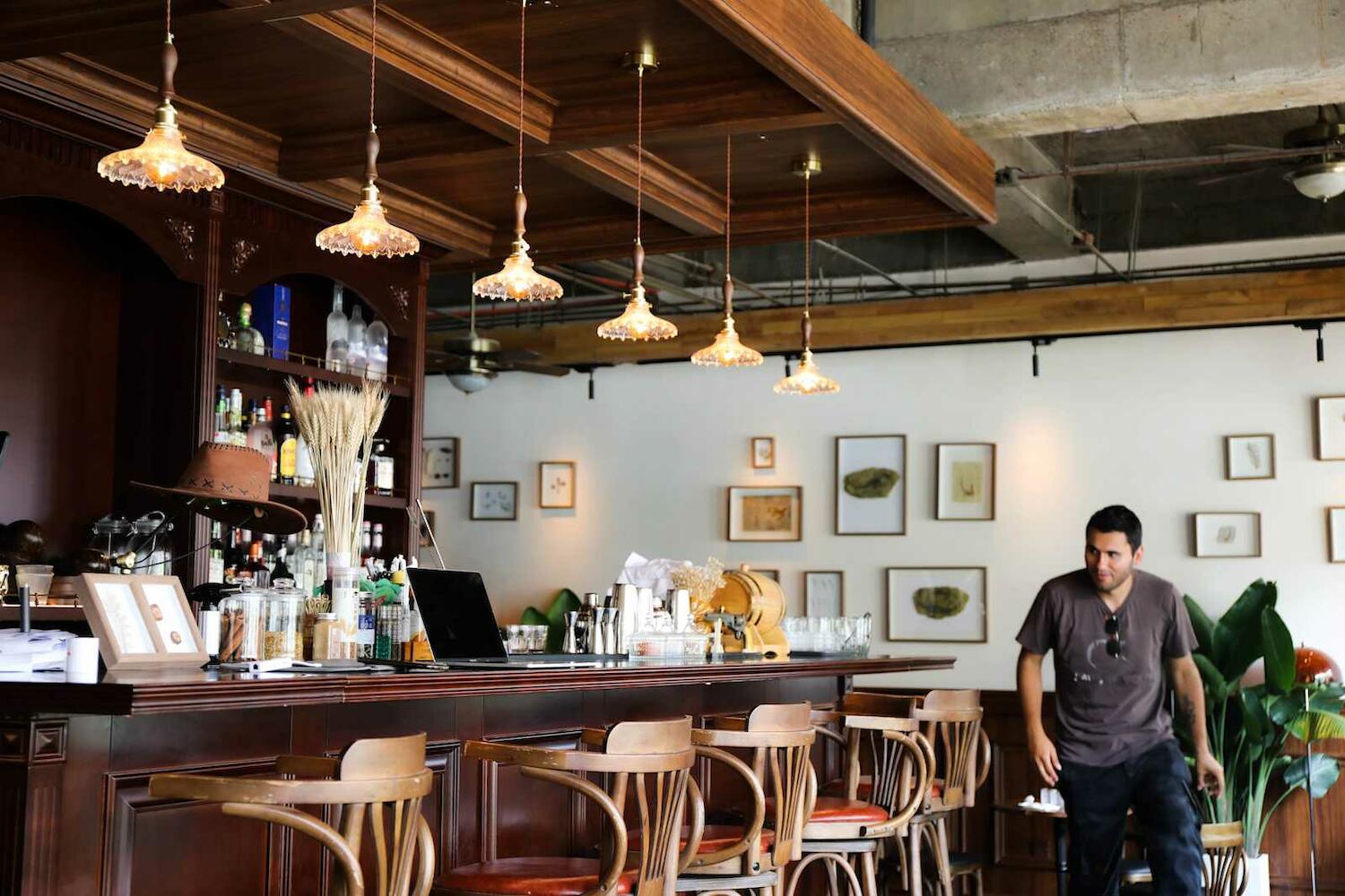SONDERIA Lazybones Hostel- Wenshu Temple Side, Chill Hostel with All-Day Brunch,