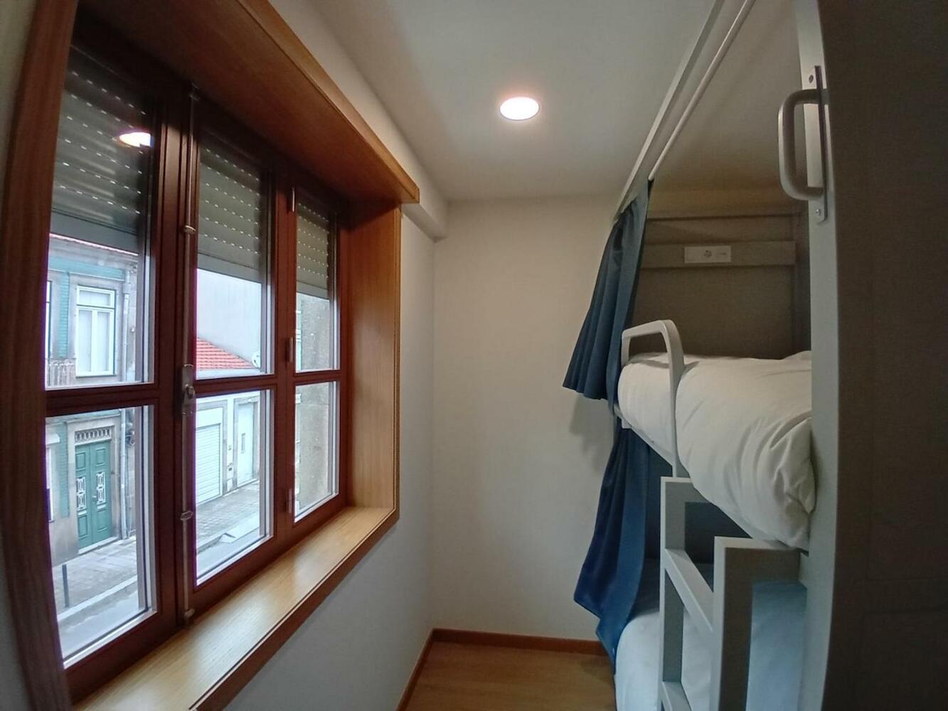 Lindo Vale 412, Porto