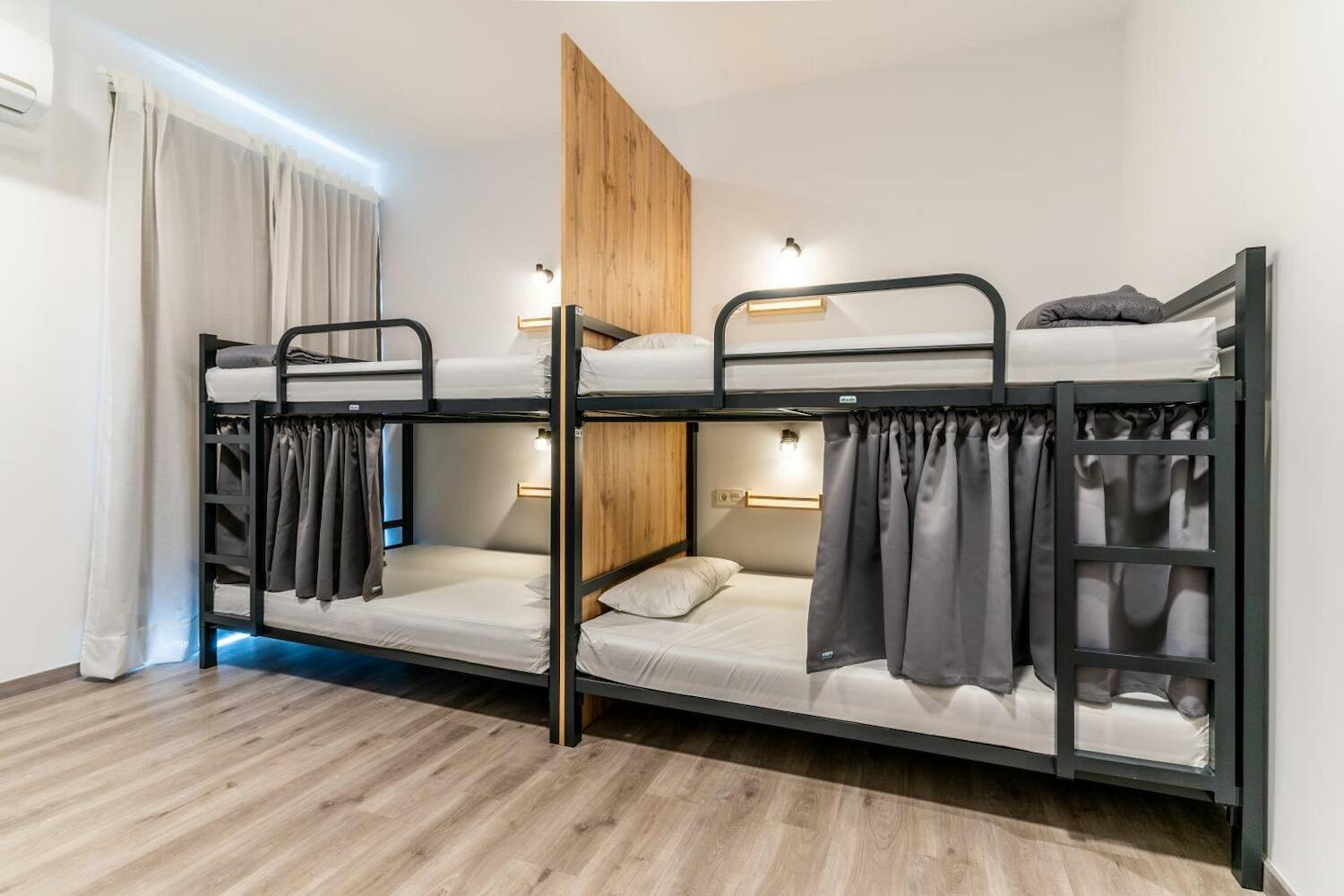 Four Rooms Hostel, Lugo