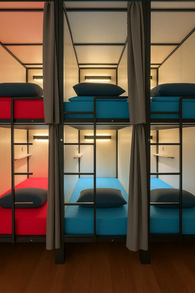 Capsule Hostel Perth - Note - Valid Passport Required To Check-in, Perth