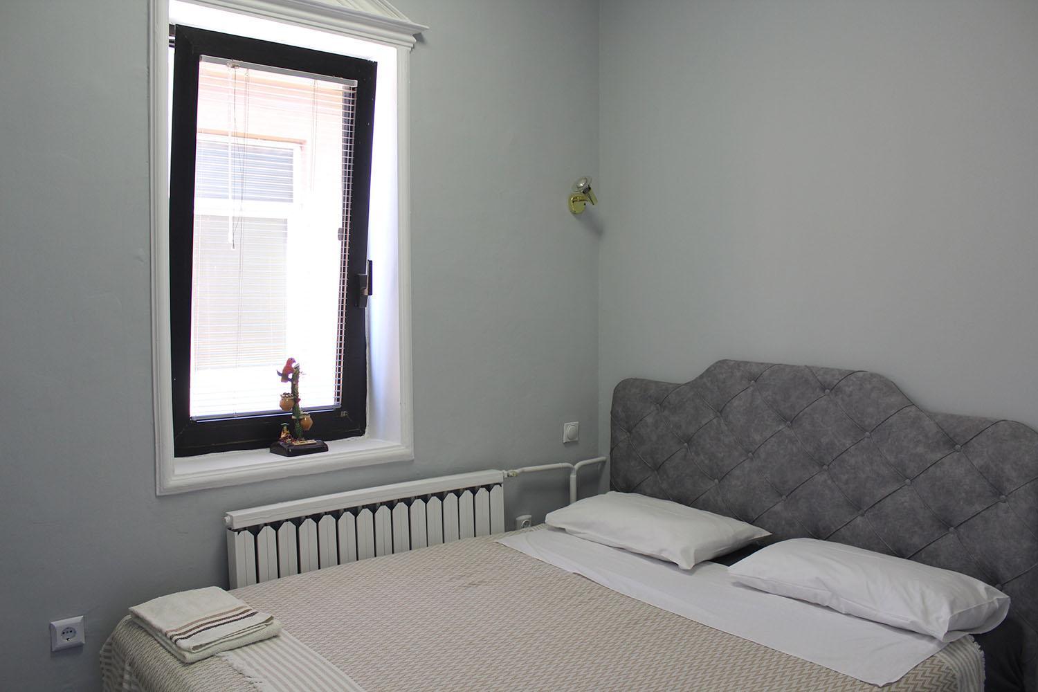 Hostel 42