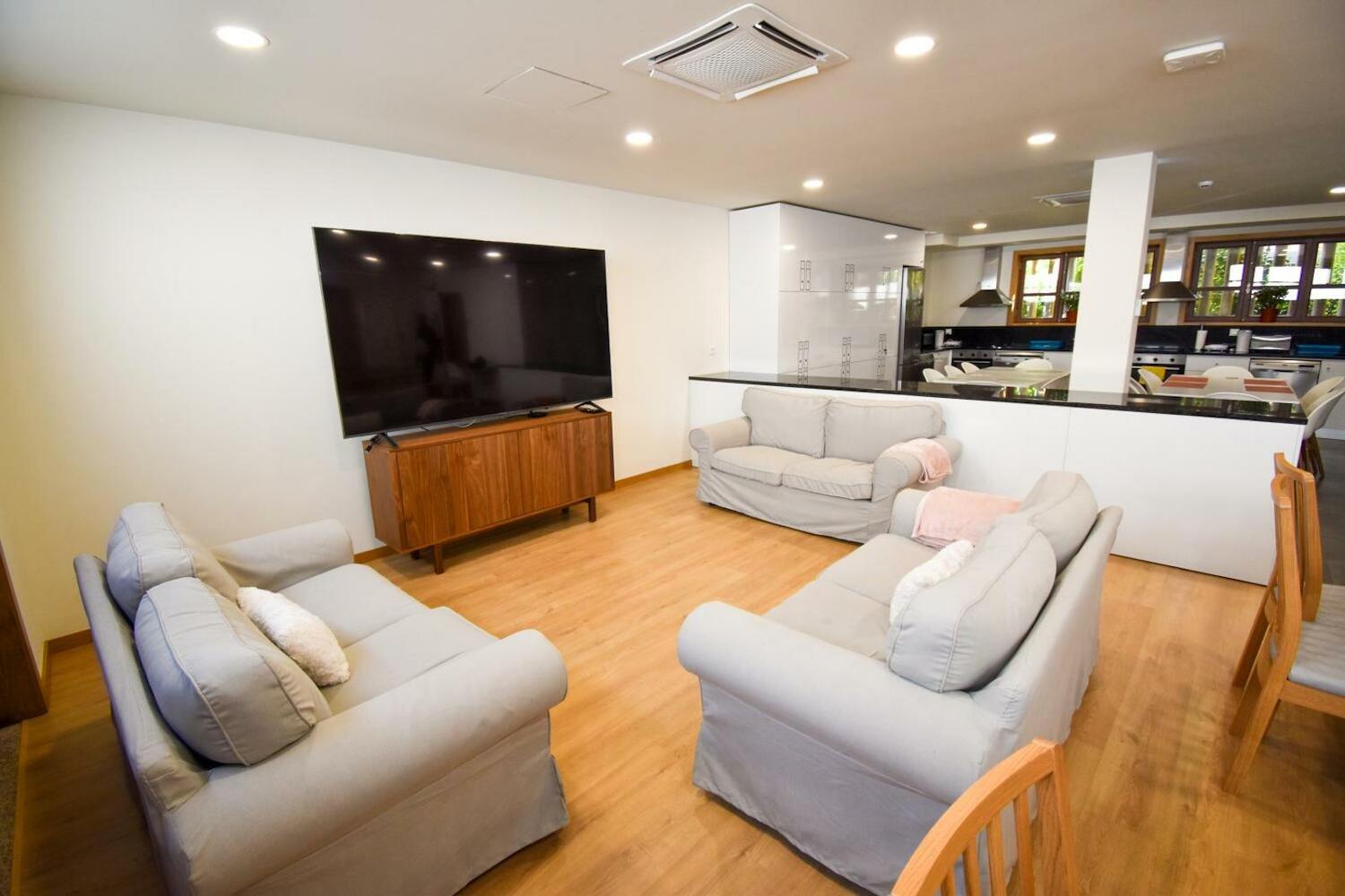 Lindo Vale 412, Porto