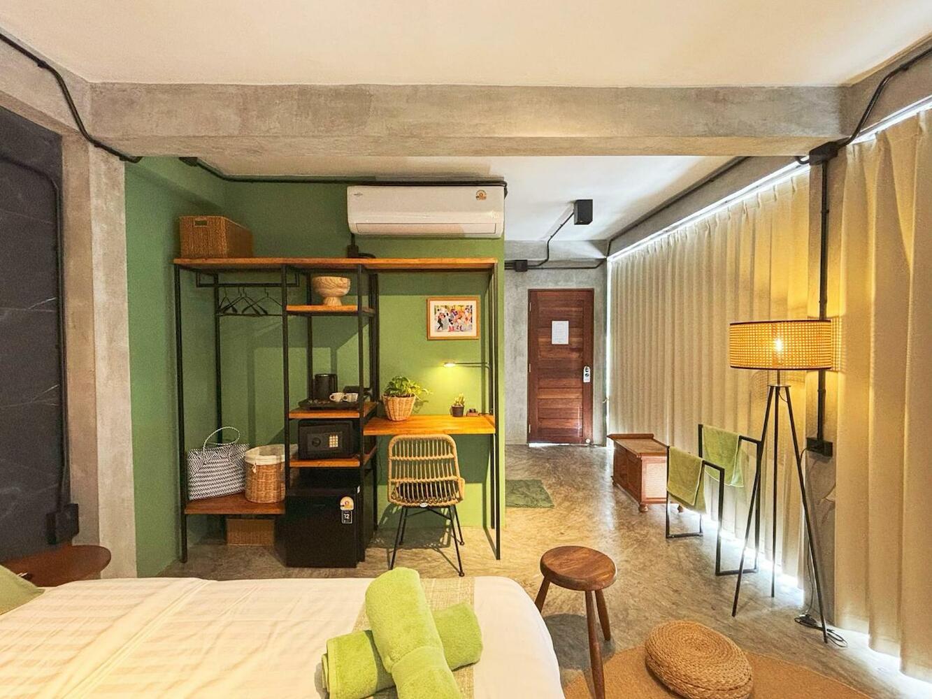 Cactus Boutique, Koh Tao