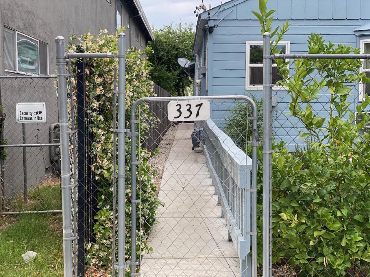 WHOLE Family - Barrette, Sacramento