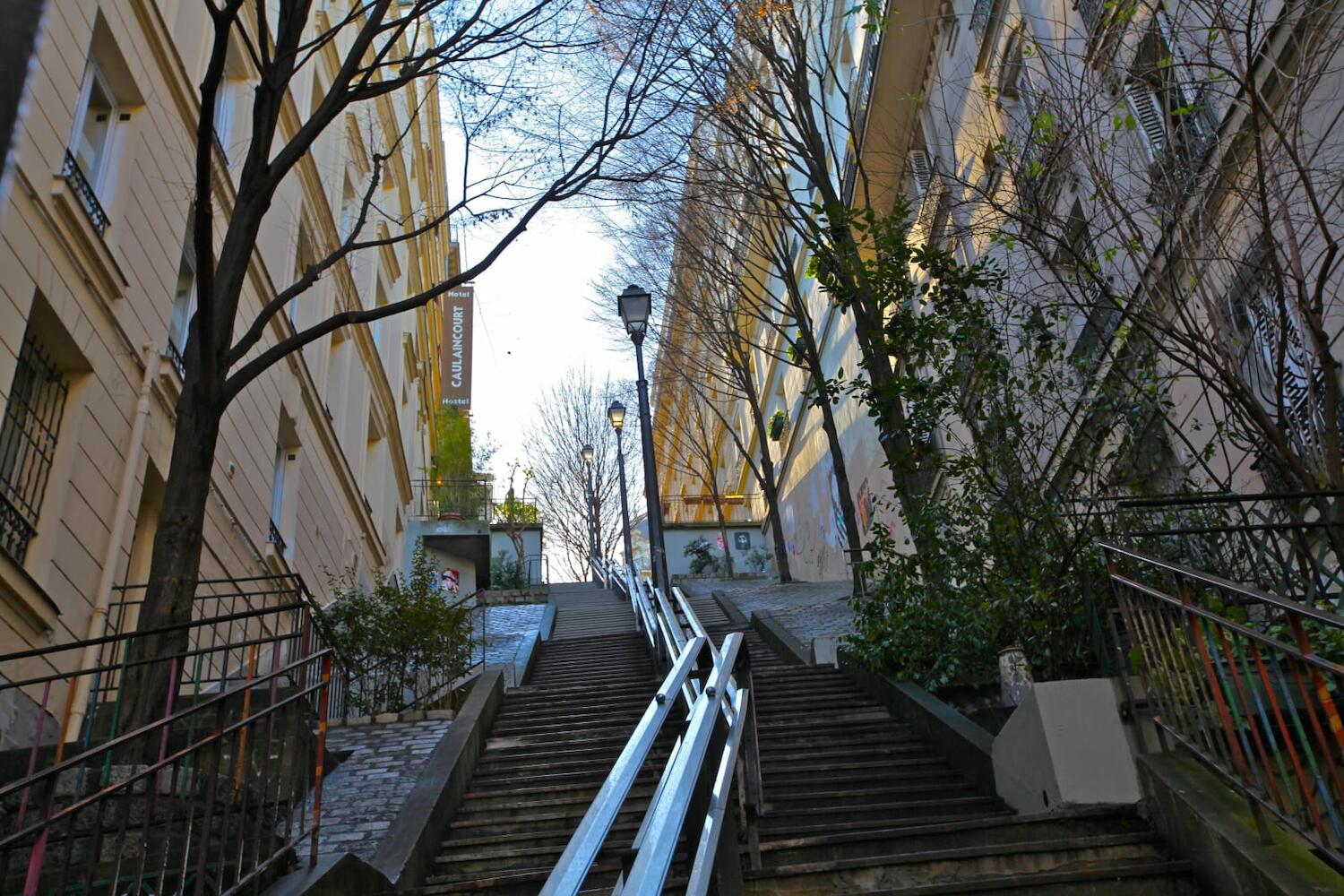 Caulaincourt Montmartre by Hiphophostels, Paris