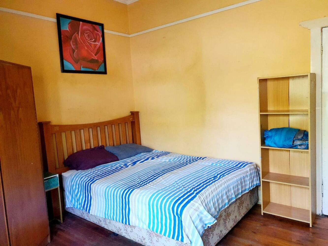 St Kilda East backpackers' hostel