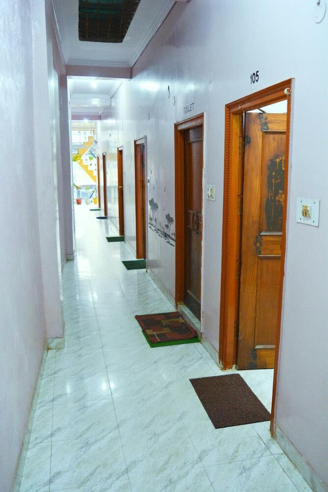 Hostel shivshakti khajuraho, Khajurāho