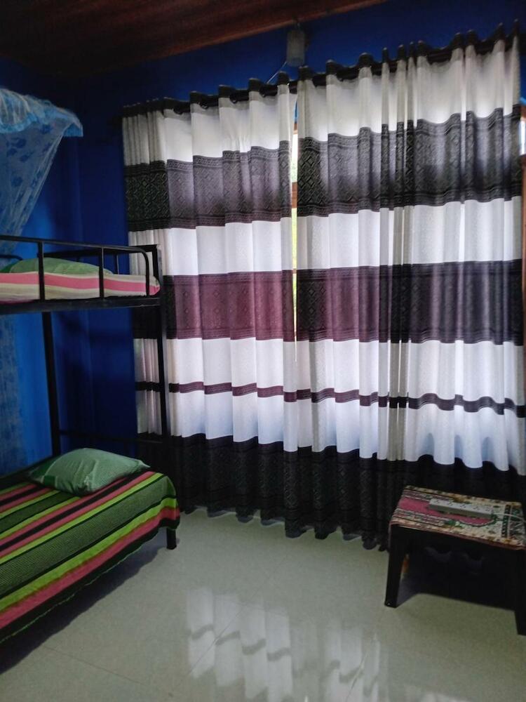 J Hostel, Kandy