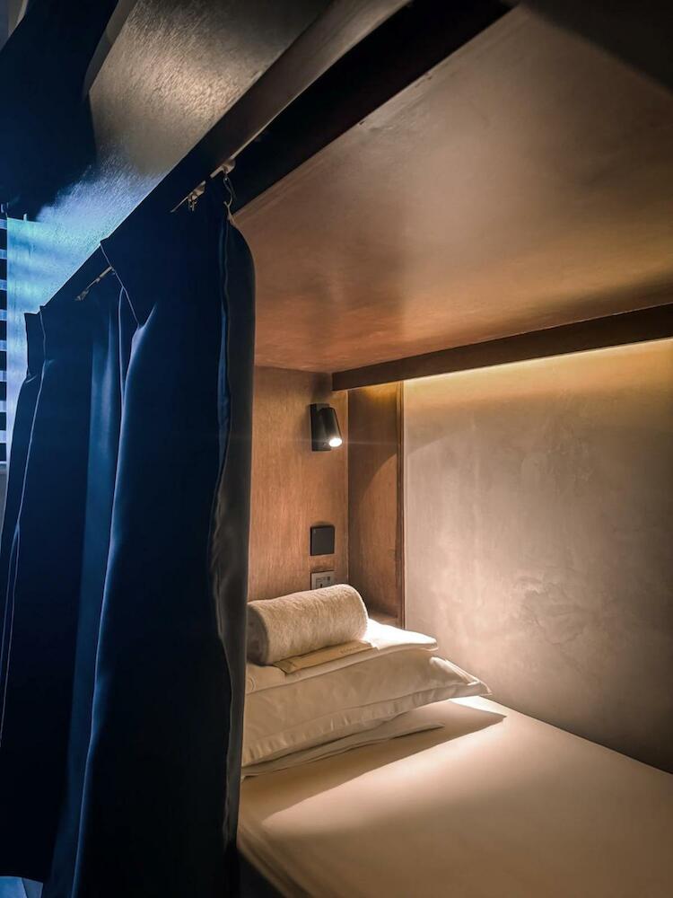 Yamato Hostel, Manila