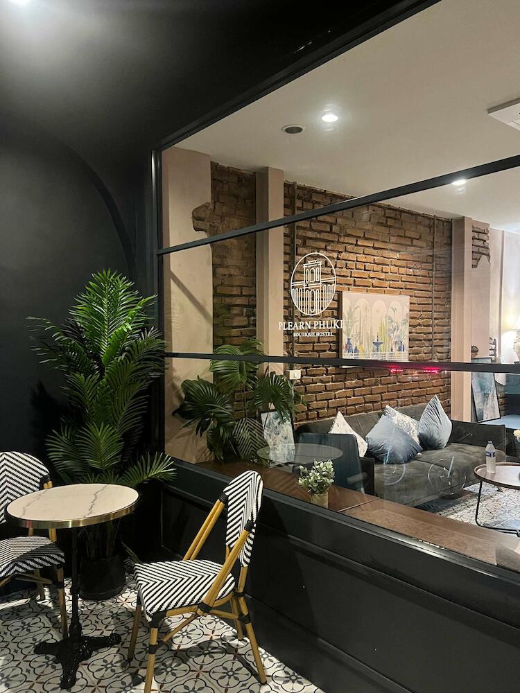 Plearn Phuket Boutique Hostel