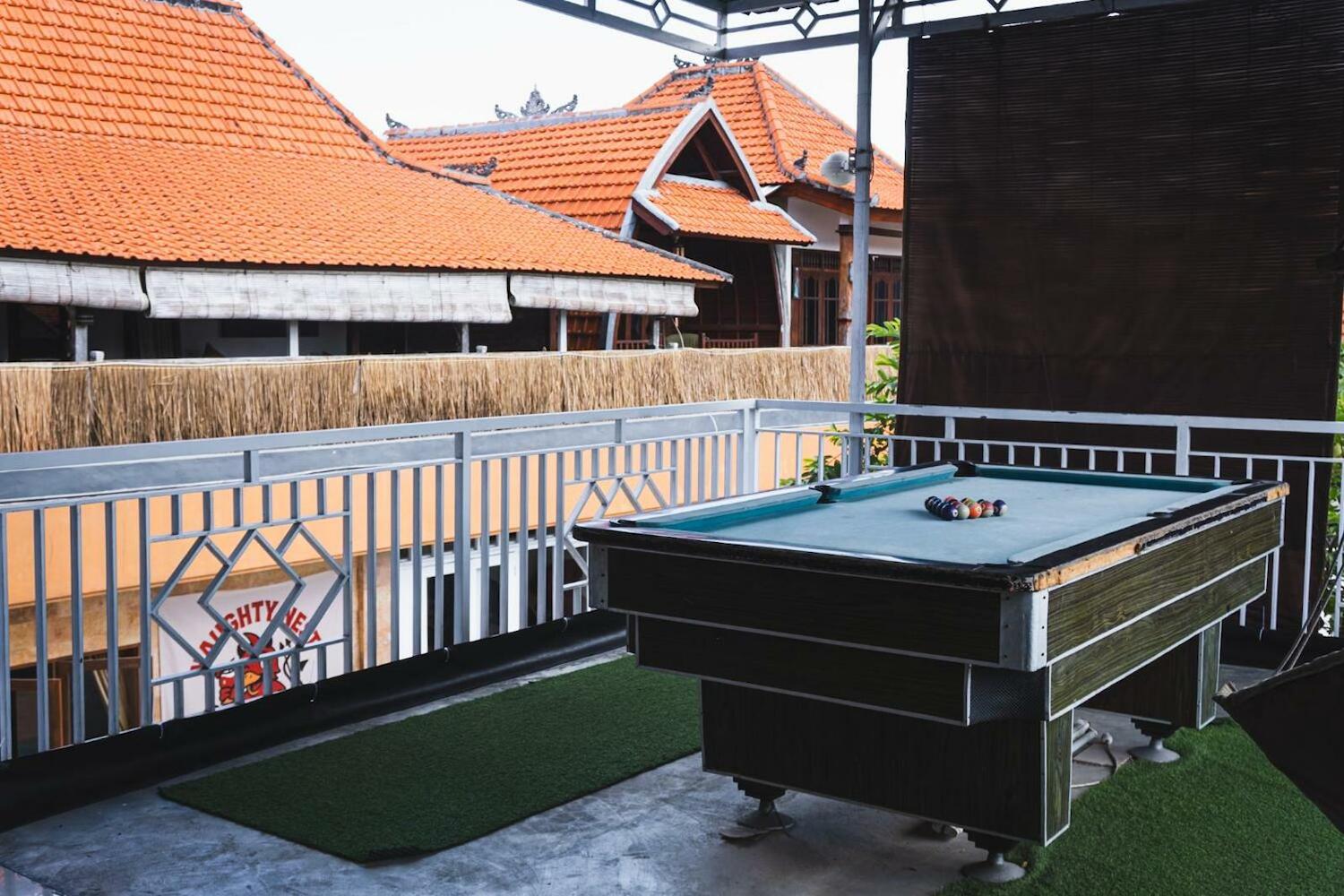 Naughty Nest Hostel Bali