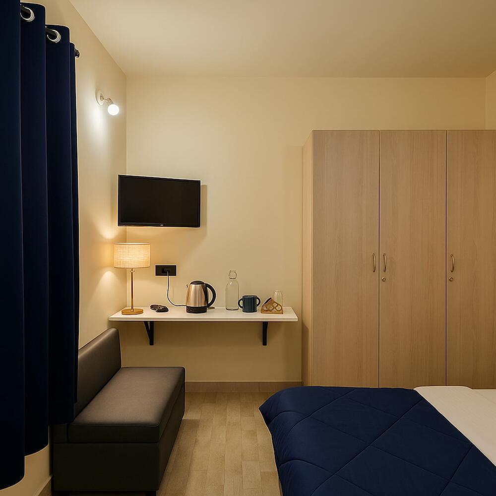 Hostelife Bangalore - By De Royale Hotels, Bangalore