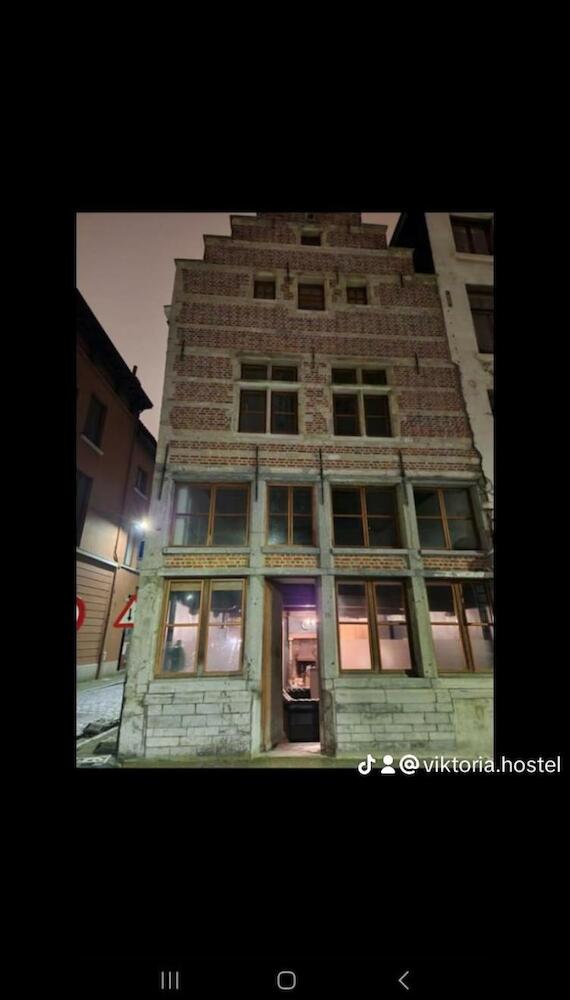 Where to stay in Antwerp on a budget