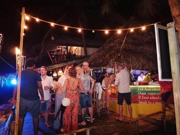 Backpack Beach Hostel & Reggae Bar, Galle