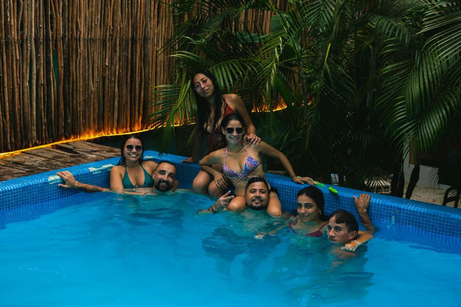 Maui Hostels