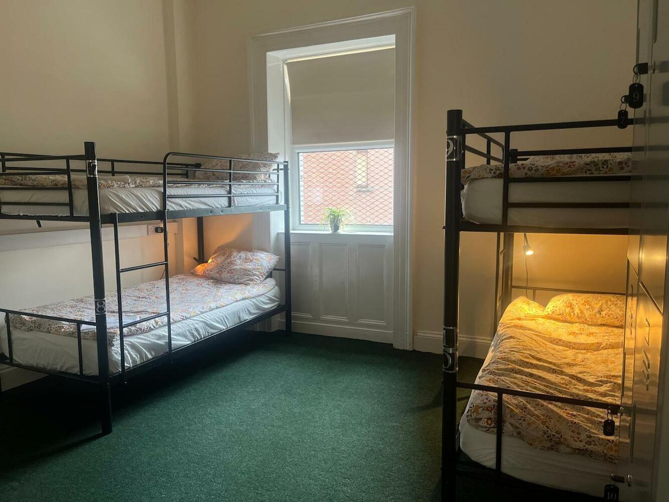 Botanic Avenue Hostel Less Than A Mile From The City Centre, Belfast
