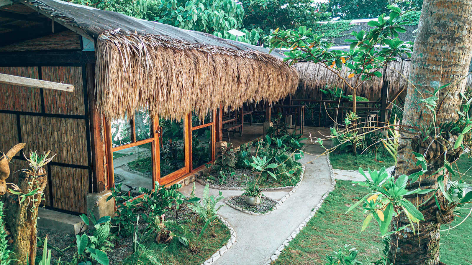 Shakabrah Beach Resort, Siargao