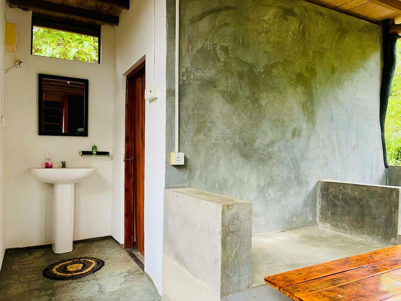 Sigiriya Coconut Shade Hostel
